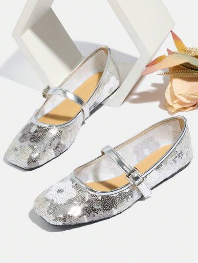 Plus Size Fashionable Sequin One-Buckle Strap Silver Flat Mary Jane Shoes For Women, Hollow Floral Design, Comfortable & Lightweight For Commuting & Vacation, Summer New Arrival