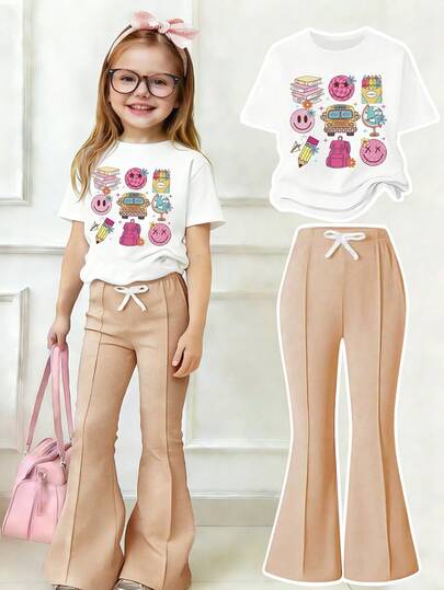 Bộ đồ cho bé gái tuổi teen: áo tay ngắn in nơ và hình hoạt hình cùng quần ống loe.