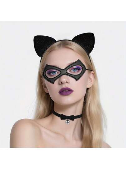 一套三件时尚猫女妆容派对服装，采用皮革材质，包括头饰、发带、眼罩和项链。适合社交聚会和约会之夜的脸部装饰。