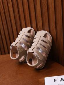 1pair Children's PU Leather Sandals With Non-Slip Sole And Hook And Loop Strap - Camel - View 6