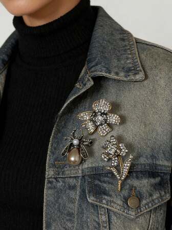 Utsökt lyxigt set med strass och exklusiv design i legering med blomma och insekter för kvinnor