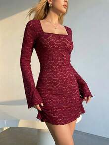 女士奢华酒红色蕾丝迷你连衣裙，优雅方领喇叭袖礼服，别致的Y2K浪漫美学，适合狂欢节派对、夜间外出等时尚场合，酒红色蕾丝连衣裙外套 - 深紅色 - 查看 5