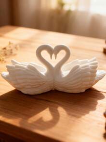 1件逼真白色天鹅摆件，适用于婚礼家居装饰、汽车仪表盘、盆景、室内/室外家居装饰、万圣节和圣诞节。情人节/节日礼物、纪念品等。（收藏品）办公桌配件、办公用品、办公装饰 - 彩色 - 查看 2