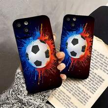 Diseño de balón de fútbol con salpicaduras de pintura de colores. Esta elegante funda es compatible con los modelos  17, 16, 15, 14 Pro Max, 13, 12, 11, XR y XS Plus. Fabricada en silicona TPU, ofrece protección contra golpes y caídas, además de una sensación superior. Es un regalo ideal para familiares, amigos y seres queridos, y una opción perfecta para Año Nuevo. - Negro - Ver 4