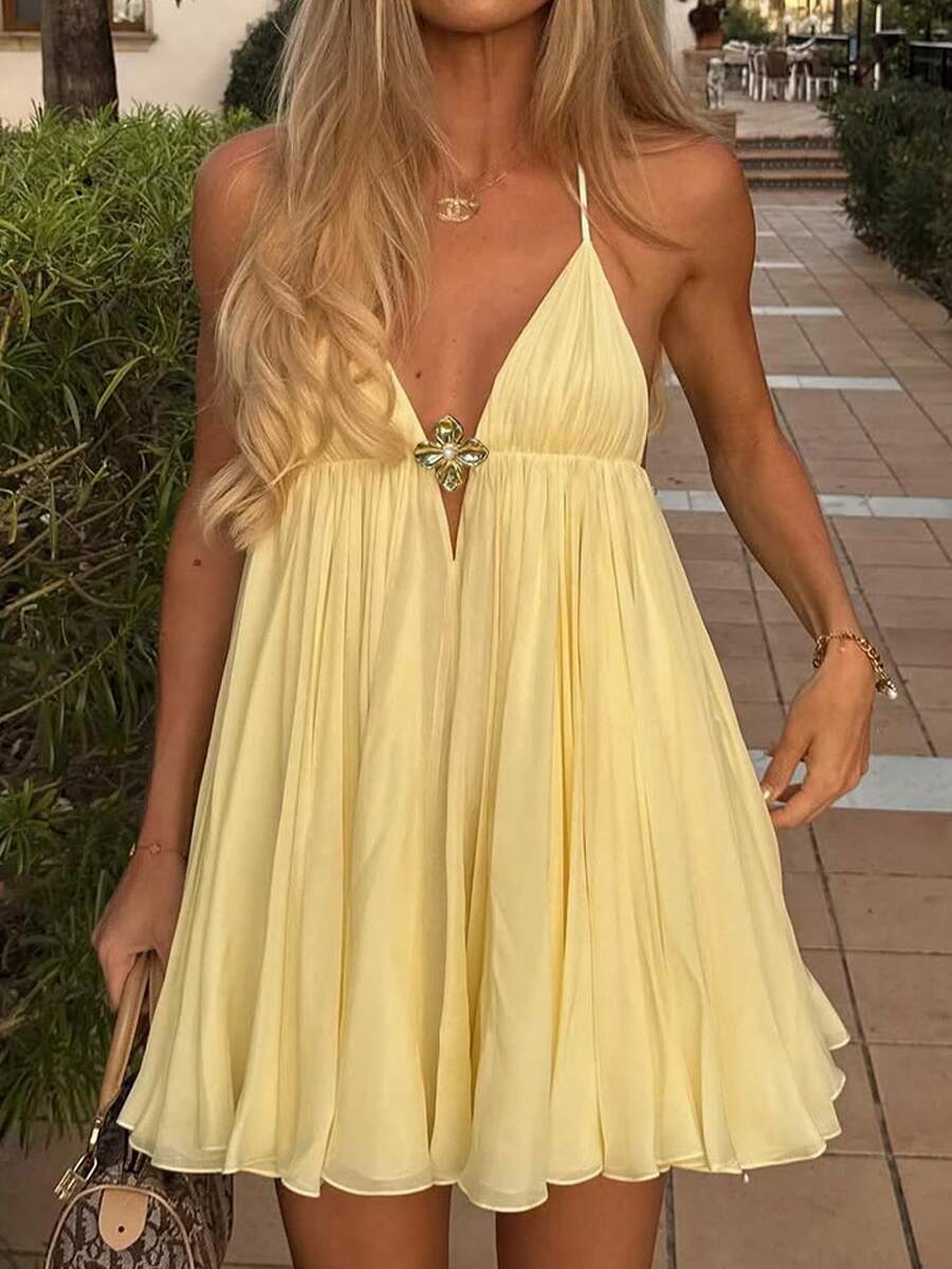 Women's Sleeveless A-Line Short Metal Buckle Dress, Casual Vacation Outfit, Beach Holiday Dress, Afternoon Tea Dress - Yellow - View 1