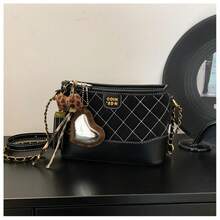 Bolso cruzado de mujer estilo cadenas cuadrillé a la moda 2026 diseño de dos colores bolso bandolera elegante y versátil para el día a día - Negro con colgante - Ver 6
