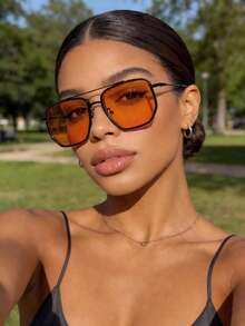 1 件女士金属几何飞行员镜框时尚个性化太阳镜，适合节日礼物户外旅行海滩配饰基本款和适合毛衣牛仔裤运动裤连帽衫夹克连衣裙和长袖衬衫的时尚遮阳优雅装扮家庭出游旅行度假夏季海滩度假，户外，旅行