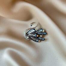 1 pieza Broche de cisne de aleación de zinc brillante y casual, adecuado para que las mujeres lo usen todos los días en primavera, verano, otoño e invierno