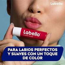 LABELLO Bálsamo labial con color Cereza (4.8g) protector labial con Vitamina E libre de aceites minerales 24 horas de humectación - ETIQUETA Etiqueta - Ver 3