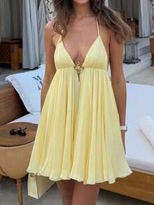 Women's Sleeveless A-Line Short Metal Buckle Dress, Casual Vacation Outfit, Beach Holiday Dress, Afternoon Tea Dress - Yellow - View 3