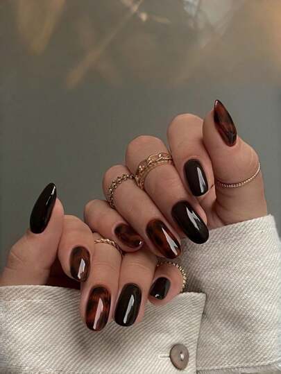 24片Y2K短椭圆形按压式美甲贴片，棕色和玳瑁色，情人节美甲，亮面，适合女性和女孩居家DIY。