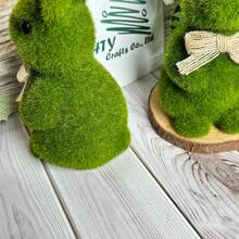 1个园艺兔摆件，春季/复活节装饰，经典植绒园艺兔摆件，高17厘米（6.6英寸），绿色复活节兔子雕像，户外苔藓兔子雕像，节日花园庭院家居派对装饰