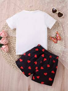 2件套女童爱心印花短袖T恤和短裤套装，适合春夏派对和假期穿着，是送给孙女的完美礼物。 - 彩色 - 查看 2