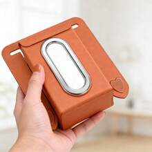 2026款豪华多功能车载储物盒 - 集成挂钩、纸巾盒、后排杯架，时尚高端车载储物盒，完美提升车内整洁度和便利性！这款车载储物盒兼具实用性和时尚感。其巧妙的挂钩和纸巾盒设计，可瞬间整理您的车内空间。 - 多色 - 查看 5