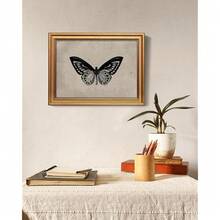 VIYYIEA Vintage Gold Framed Wall Art For Living Room, Black Butterfly Canvas Prints Home Decor, Ghthic Painting Picture, Bedroom Wall Decor Gifts For Friends Or Family -[Black Butterfly]-(16L X 12W) - [黑蝴蝶] - 查看 7