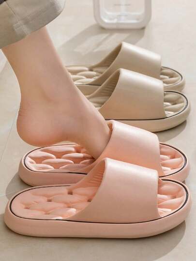 EVA Thickened Non-Slip Slippers, Solid Color Indoor Home Couple Set, New Bathroom Shower Anti-Slip Massage Sandals. Anti-Slip And Wear-Resistant, Lightweight And Comfortable. The Soles Have Drainage Holes To Prevent Water Accumulation And Foot Odor.
