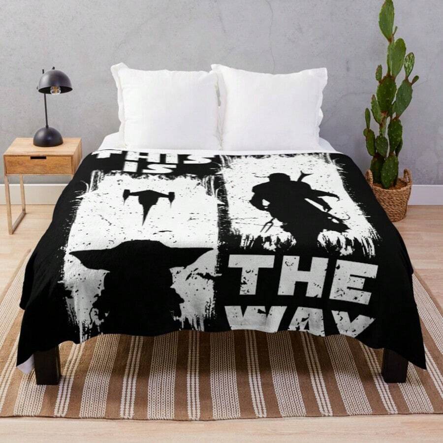 Mando Retro Vol.3 Vintage Throw Blanket - Ultra Soft Flannel Blanket For Couch, Bed And Sci-Fi Decor, 80s Inspired Mandalorian Art Design, Cozy Lightweight Gift For Collectors And Pop Culture Lovers - Màu sắc hình ảnh chính - Xem 1