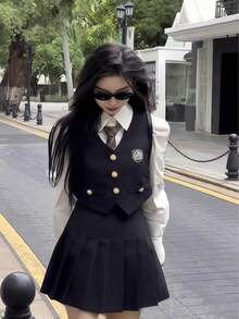 Bộ trang phục học sinh kiểu Mỹ-Anh cổ điển, gồm áo vest đen + áo thun + chân váy xếp ly + cà vạt, thích hợp cho cosplay, tiệc tùng, chụp ảnh, hẹn hò, lễ hội âm nhạc mùa xuân. - Nhiều màu - Xem 3