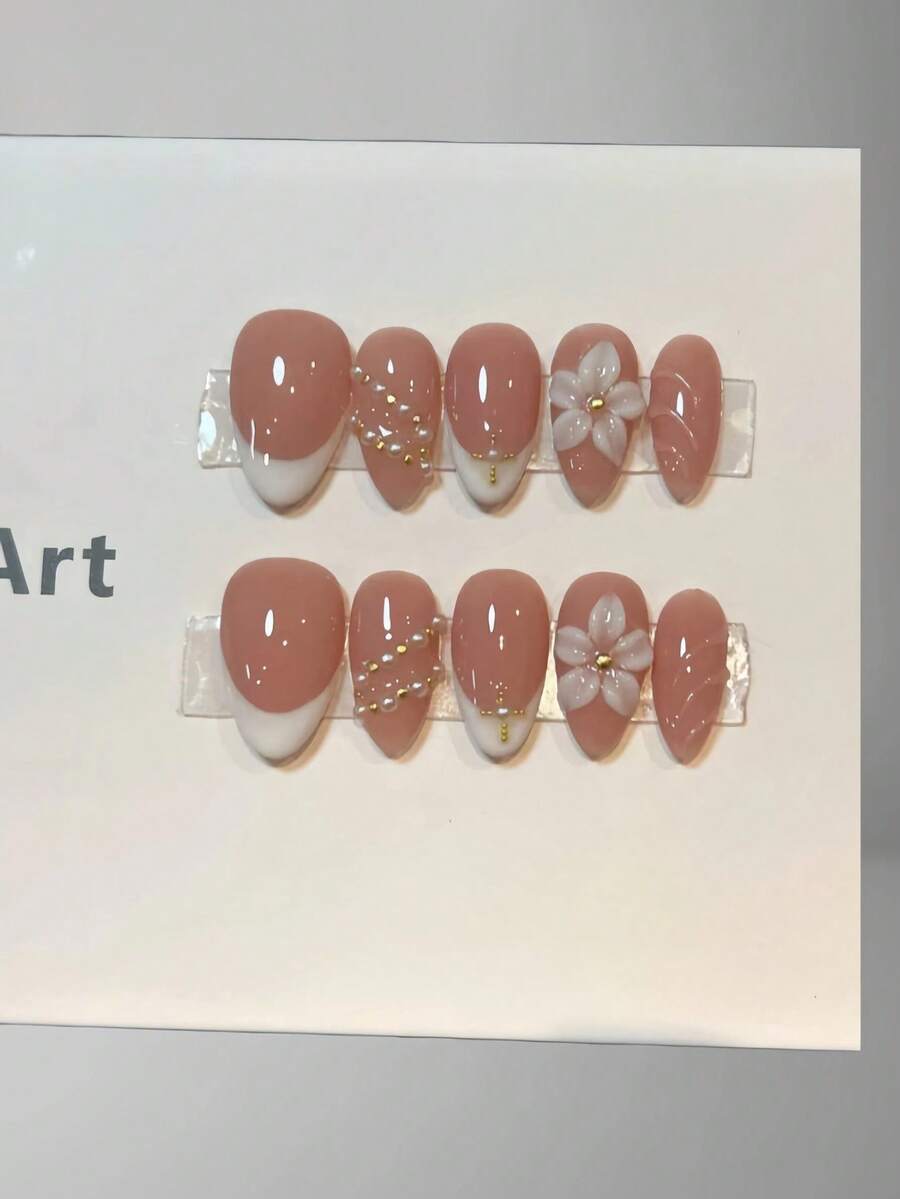 10片手工可重复使用美甲贴片,杏仁形短款,3D立体雕刻花卉图案,适合日常通勤、派对、节日装饰等场合。 - 彩色 - 查看 1
