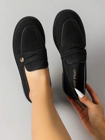 1 Pair Women's Loafers, Brown & White Color Block, Thick Sole, Comfortable For School/Campus Wear, Retro & Versatile