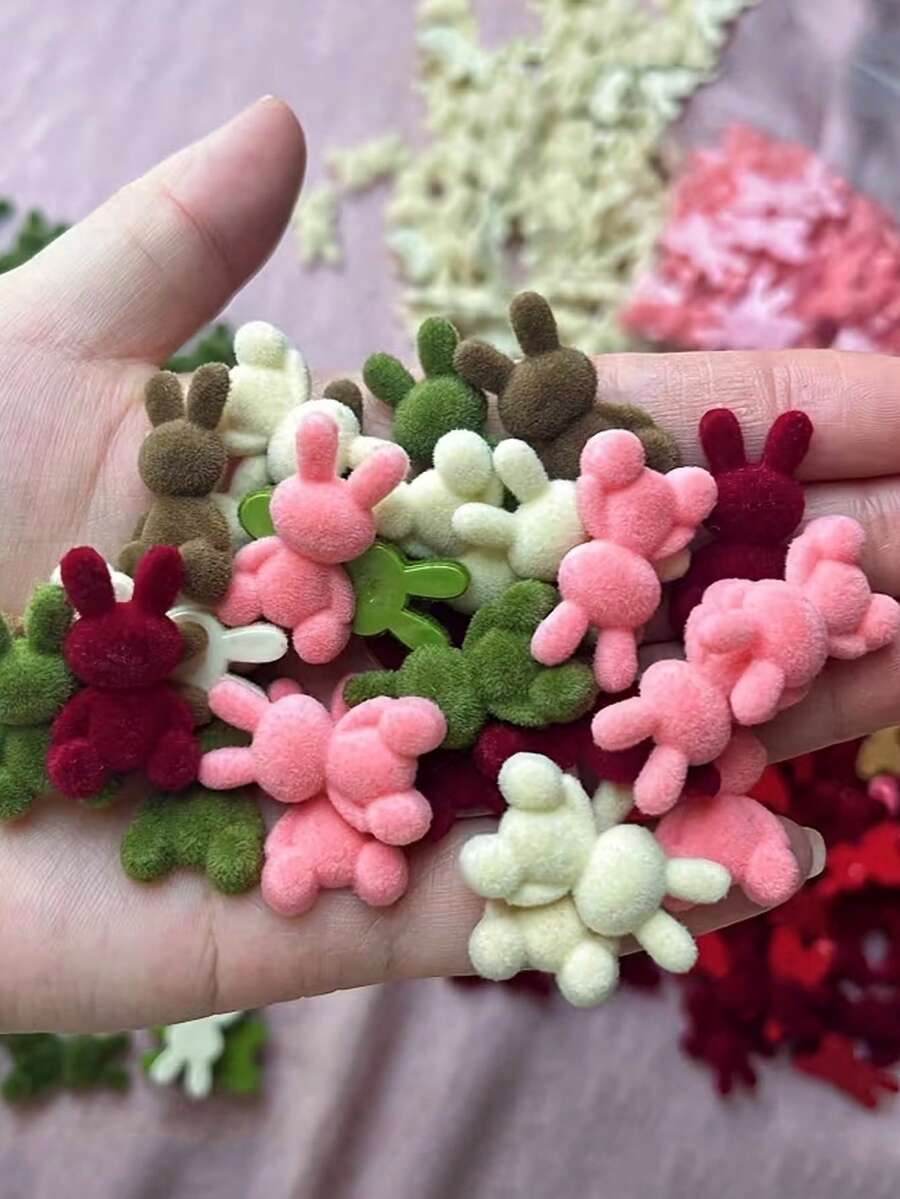 30颗/10颗迷你植绒兔子，植绒动物珠子，适合复活节，是DIY珠宝、手工吊坠、发饰和工艺礼品的理想之选。也适合斋月、复活节、生日和主题派对。 - 彩色 - 查看 1