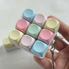 A Mini Mechanical Keyboard Keychain Featuring A Q-W-A-S-D-F-J-K-L Layout And 9 Keys (Numbered 1-0) - Compatible/Device - Portable Typing Accessory, Suitable For Travel, Office, Keychains (Colorful Keys And Chain) - 隨機顏色 - 查看 3