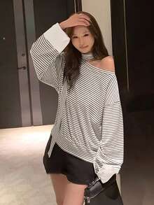 Casual Striped Asymmetrical Shoulder Long Sleeve T-Shirt Top For Women (Stripe Pattern Random) - Black and White Stripes - View 3