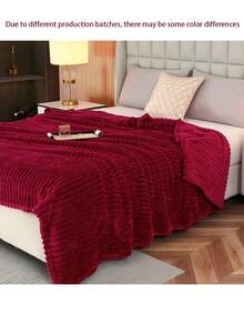 1pc Solid Color Coral Fleece Blanket, Light Red, Luxurious & Comfortable, Suitable For Bedroom, Dorm, Office Nap. This Is A Home & Office Decor Product. - Burgundy - View 1