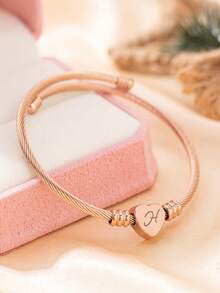 1 Vòng tay chữ cái đầu hình trái tim cho bé gái Vòng tay chữ cái đầu hình trái tim có thể điều chỉnh cho bé gái Vòng tay trang sức hình trái tim có thể điều chỉnh cho bé gái (Lưu ý: Do các lô sản xuất khác nhau, có thể có một số khác biệt về màu sắc) - Nhiều màu - Xem 8