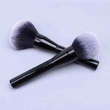 Extra Large Powder Brush, Soft Makeup Brush, Beauty Tool - Black - View 6