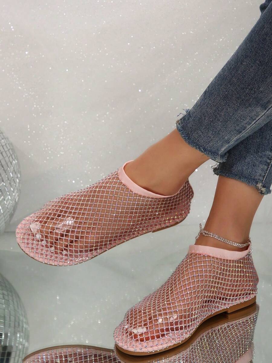 Sandálias femininas com estampa de strass, solado macio e vazado, calçados de praia leves e brilhantes, sapatos femininos sensuais, sandálias rasteiras com decoração de strass. - Rosa - Ver 1