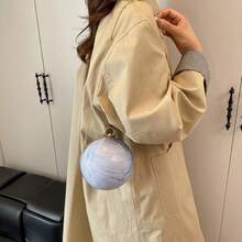 Bolso de mano de diseño europeo y americano con cadena para fiesta ovalado de acrílico cruzado de hombro y mano nuevo - Azul - Ver 2