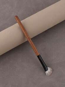 Crescent Nose Contour Brush, Sickle Nose Wing Shaping Brush, Angled Nose Shadow Brush, Highlighter Brush - Mocha Brown - View 3