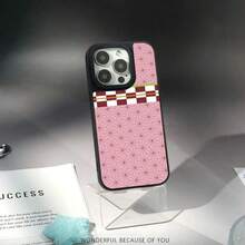Funda de Teléfono de Diseño Artístico de , Envío Local, Funda de Teléfono de Alta Gama, Funda de Teléfono Anime Compatible con Apple  17/16/15/14/13/12/11/air/Pro/ProMax Plus  Galaxy S20/S21/22/S23/S24/S25 Plus Fe Ultra Funda Protectora de Fibra de Carbono de Piel de Oveja - DHEI9 - Ver 2