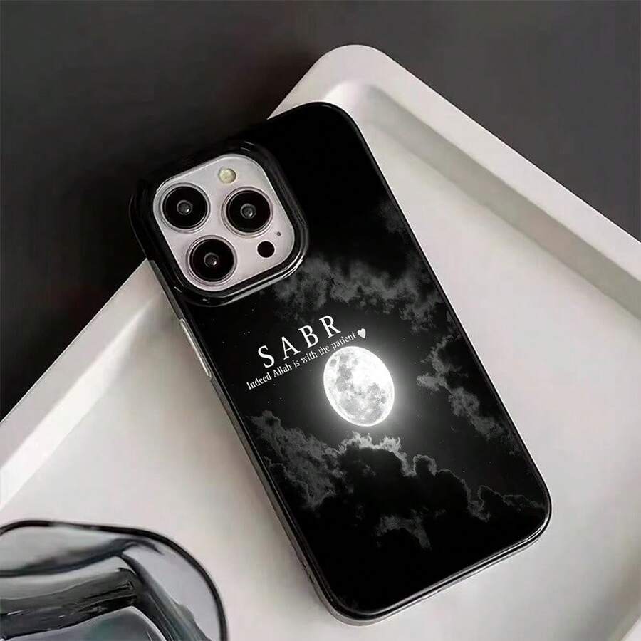 Funda para teléfono: Carta de Sanación, Funda para Teléfono 'SABR' Escritura de Luz de Luna – Diseño Completo de TPU Negro, Protección Antideslizante y contra Caídas Mejorada, Resistente a Manchas y Duradera, Compatible con los Modelos 16/16 Pro Max/15/14/13/12/11 Pro Max, Regalo Elegante y Práctico para - Estilo 1 (1 pieza) - Ver 1
