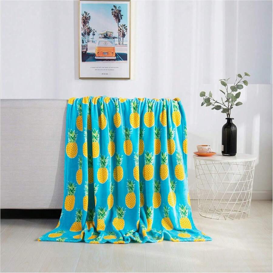 2026 Elegant Comfort Velvet Touch Ultra Plush Christmas Holiday Printed Fleece Throw/Blanket-50 X 60inch, (Reindeer), 50 X 60 Inch (W912) - 鳳梨 - 查看 1
