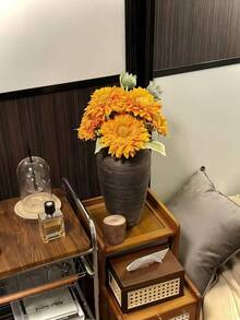 1朵逼真的双瓣泰迪熊向日葵。是装饰和摄影的绝佳选择。适合摆放在玄关、客厅、厨房、卧室、书房、浴室、办公室、酒店等场所。也是一份精美的节日或乔迁礼物。 - 彩色 - 查看 5