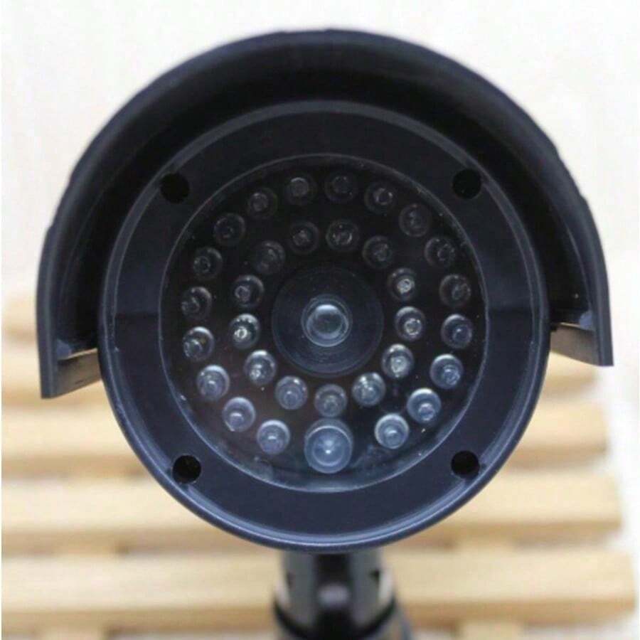 Cámara de Ficticia con Luz LED Intermitente - Simulación de Videovigilancia para Disuasión, a Pilas, Color Negro - Negro - Ver 1