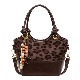 Café con estampado de leopardo