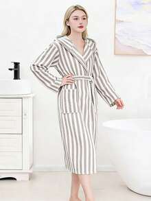 1 chiếc áo choàng tắm dài cho nữ bằng vải lông cừu san hô, nhiều màu sắc để lựa chọn, có mũ trùm đầu, thắt lưng và túi, mềm mại, ấm áp, áo choàng tắm unisex, áo choàng tắm nữ, khăn tắm nữ, nhung siêu mềm, quà tặng Ngày của Mẹ - Nhiều màu - Xem 14