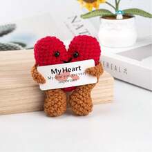 1个充满正能量的爱心钩织娃娃，情人节生日礼物，适合送给男士、男朋友、女朋友、妻子、妈妈、爸爸，也适合摆放在家庭办公室和书桌上。 - 彩色 - 查看 3