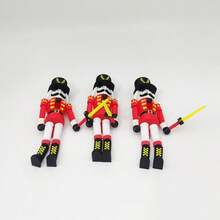 3D打印灵活关节士兵骑士雕像，精细雕刻，手工打造，适合家居和办公室装饰、收藏、爱好者礼物、节日和派对礼品、桌面或书架展示，办公室和节日装饰，非常适合圣诞节、复活节、情人节等各种场合。 - 彩色 - 查看 4