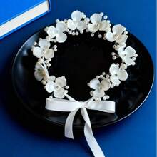 1pc Elegant Bridal Headpiece, Floral Design, Wedding Ceremony Hair Accessory - Three-petaled Wreath - View 3
