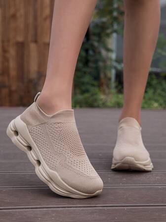 Herrskor med nya vardagskläder, andningsbara mesh-sneakers för promenader och fitness