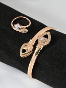 2 Pcs 18K Gold-Plated Elegant And Stylish Water Drop Heart Open Design Bracelet Ring Set With Shiny Cubic ,Simple And Versatile Women's Jewelry, Suitable For Daily Wear And Dates. An Ideal Gift For Valentine's Day Or New Year.