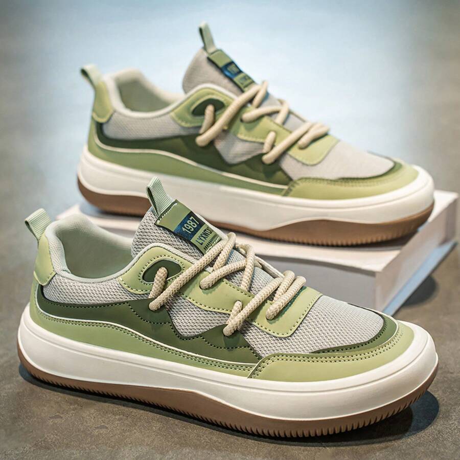 Zapatos deportivos de malla transpirable nuevos de verano para hombres, zapatos de correr casuales versátiles y modernos, ligeros, antideslizantes y acolchados de malla - Verde - Ver 1