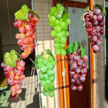 M.S MO SHI HOME FURNISHINGS 1/2/3/4/5个仿真葡萄,红、绿、黄、黑四色可选,塑料材质,逼真仿真水果,适用于家居装饰、展览装饰、厨房摆设、餐桌装饰、房间装饰、婚礼装饰、节日派对装饰、复活节、摄影道具、情人节、母亲节、生日礼物、毕业返校季房间装饰等。 - 彩色 - 查看 2