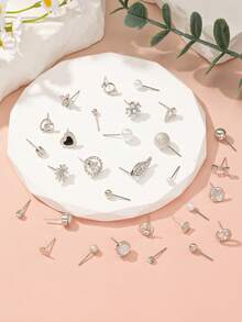 30 Pairs Women's Fashion Earrings, Unique Flower, Heart, Geometric Stud Earrings Set, Suitable For Casual And Holiday Wear - Silver - View 3