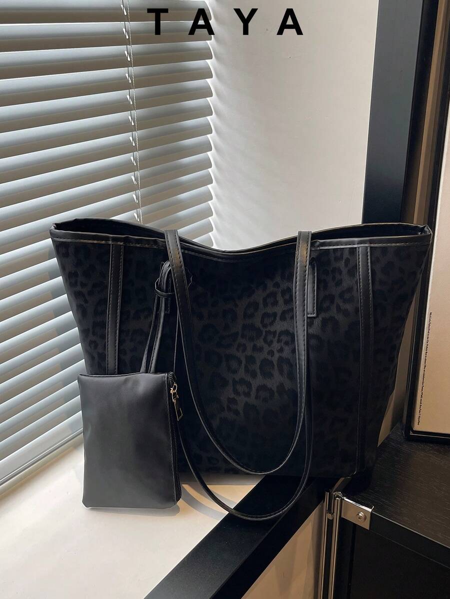 Bộ 2 túi tote da giả họa tiết da báo dung tích lớn, có quai xách đôi, lý tưởng cho việc đi làm, đi học hoặc đi làm. Chiếc túi tote rộng rãi, nhẹ nhàng này kết hợp phong cách thường ngày cổ điển và phong cách công sở. Rất phù hợp cho phụ nữ trẻ, sinh viên đại học và những người đi làm, dễ dàng thích ứng với môi trường làm việc, mùa tựu trường, cuộc sống học sinh/sinh viên và du lịch nghỉ lễ. Một chiếc túi tote thời trang có khóa kéo.