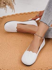 女士白色蕾丝针织套脚鞋，圆头休闲乐福鞋，软底通勤鞋，适合春季穿着 - 白色 - 查看 1